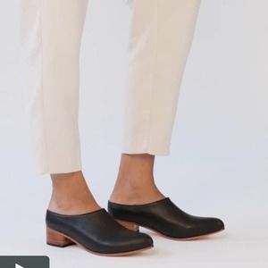 NISOLO 6.5 Womens Sofia Navy Suede Leather Slip On Mule Casual Low Heel Shoe